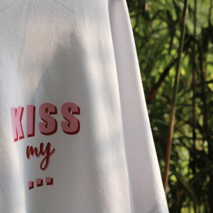 KISS MY ...